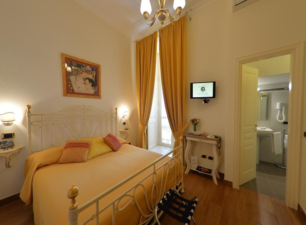 B&B Residenza Via Dei Mille Nápoly Szoba fotó